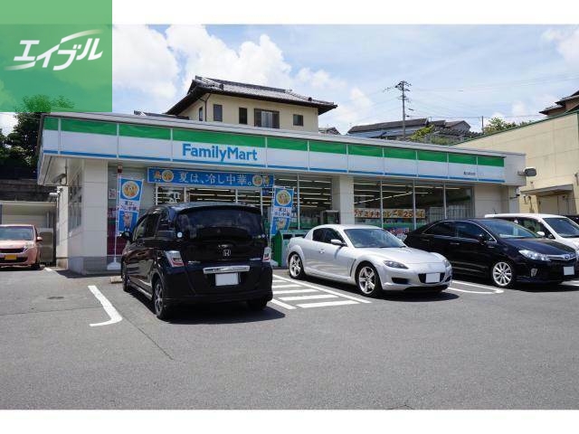 コンビニ　ファミリーマート長与駅前店（コンビニ）まで1303m