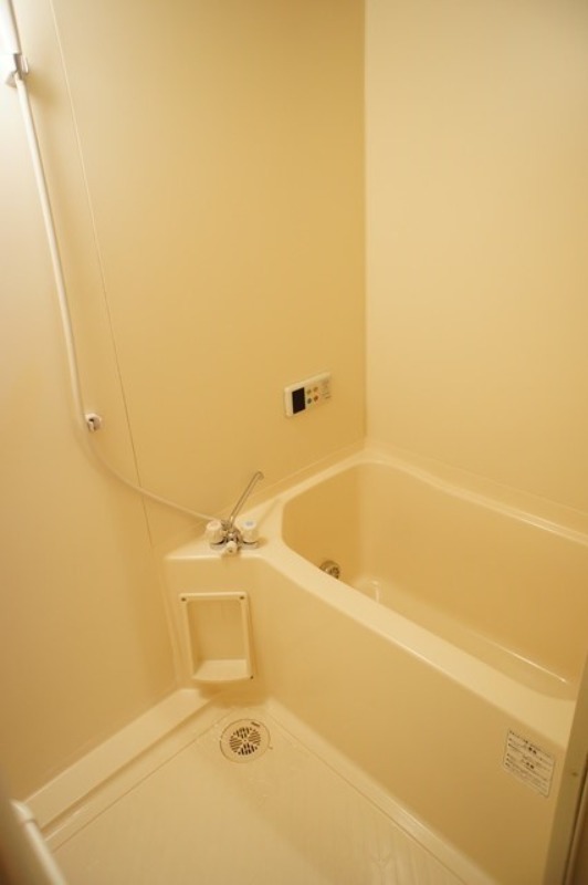 バス・シャワールーム　図面と現状が相違がある場合には現状を優先