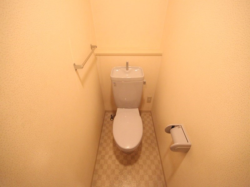 トイレ　洋式トイレ（温水洗浄便座設置可）