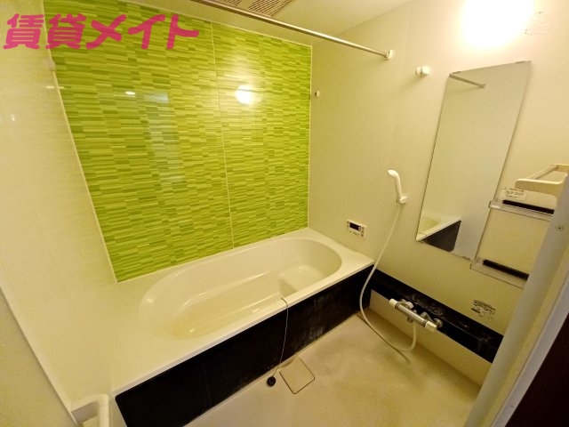 バス・シャワールーム　別部屋画像参考