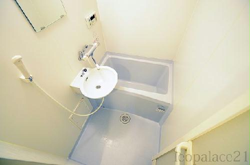 バス・シャワールーム　備品や設備仕様は号室により異なります。現地をご確認ください。