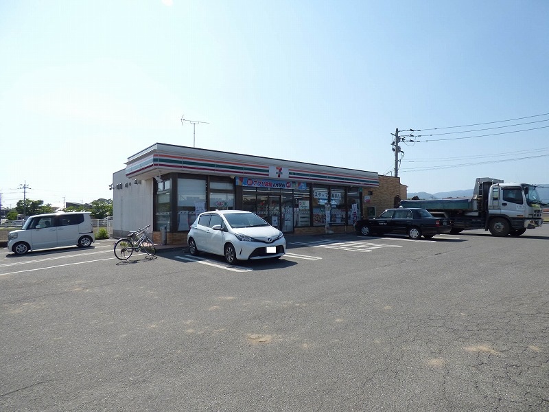 コンビニ　セブンイレブン上峰町役場前店（コンビニ）まで954m