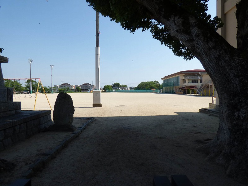 小学校　上峰町立上峰小学校（小学校）まで1421m