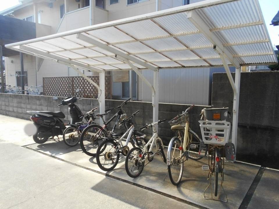 駐車場　駐輪場