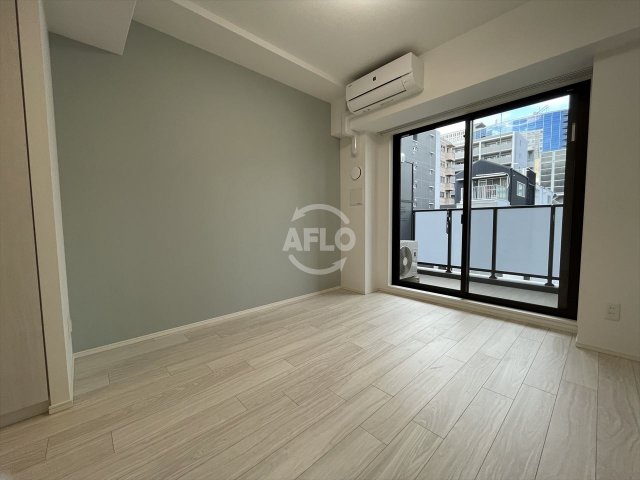 居室・リビング　ルネフラッツ谷町四丁目　リビング