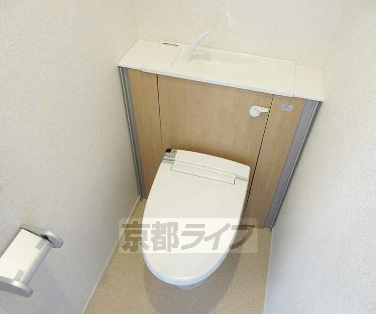 トイレ　ウォシュレット完備