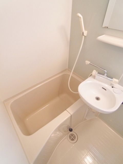 バス・シャワールーム　バス