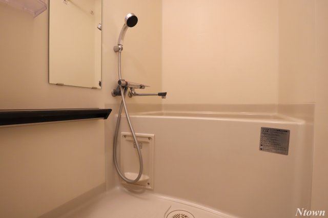 バス・シャワールーム　ゆったり過ごせるお風呂です