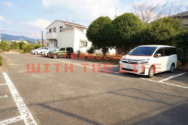駐車場　駐車場完備です