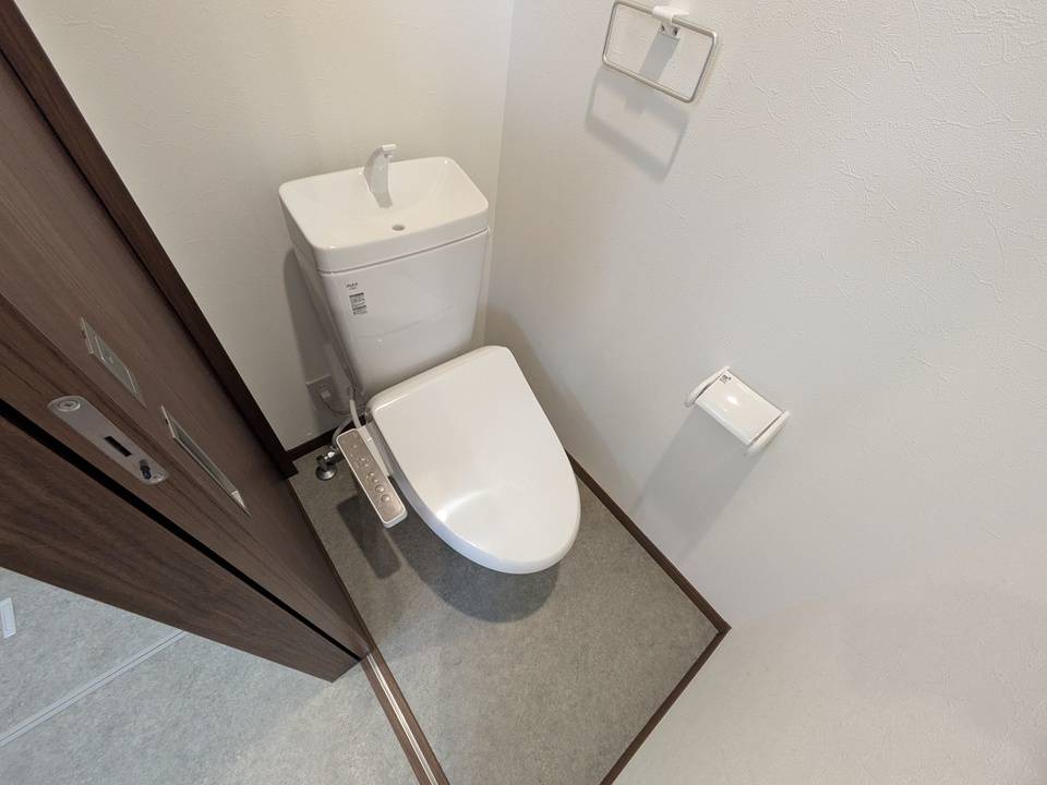 トイレ　トイレ