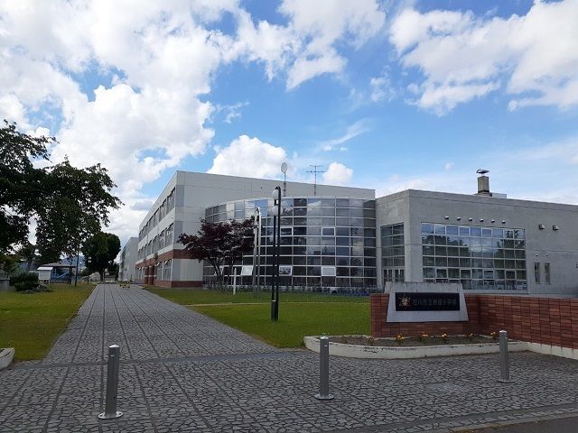 小学校　旭川市立神居小学校（小学校）まで700m