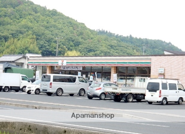 コンビニ　セブンイレブン野殿東町店（コンビニ）まで579m