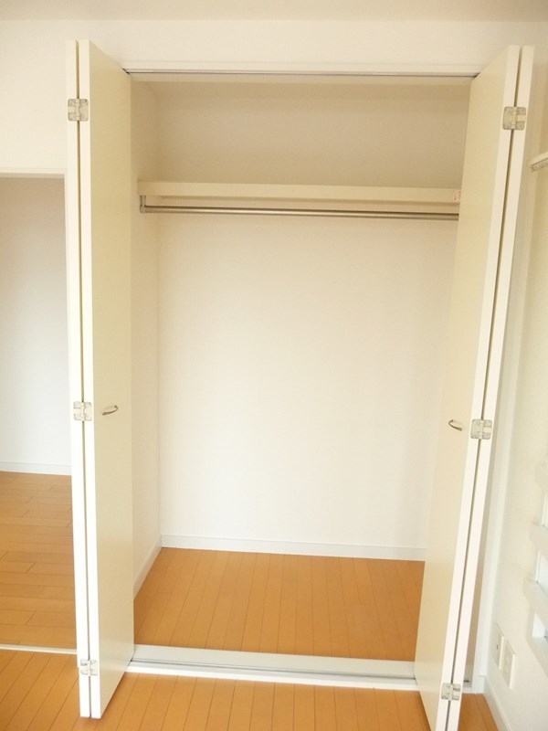 収納　リフォーム前参考写真