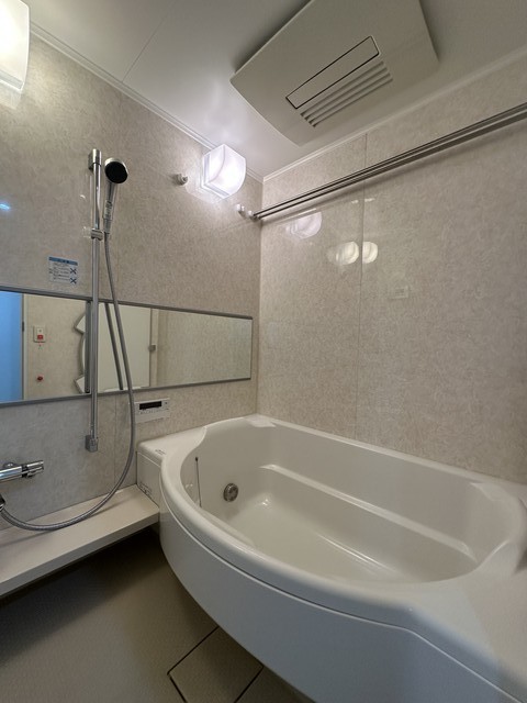 バス・シャワールーム　浴室