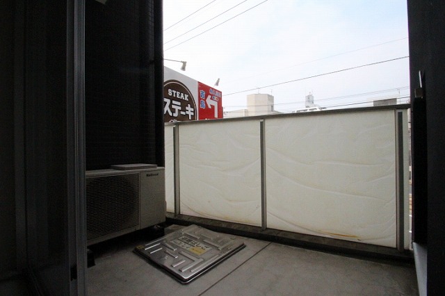 バルコニー　同物件別室です。