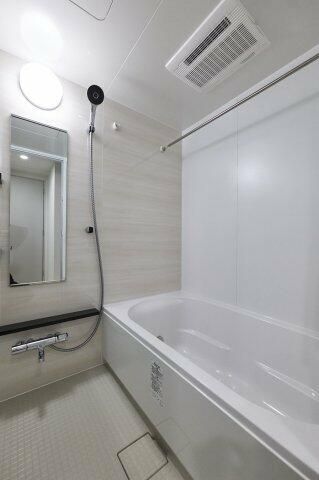 バス・シャワールーム　きれいなお風呂です