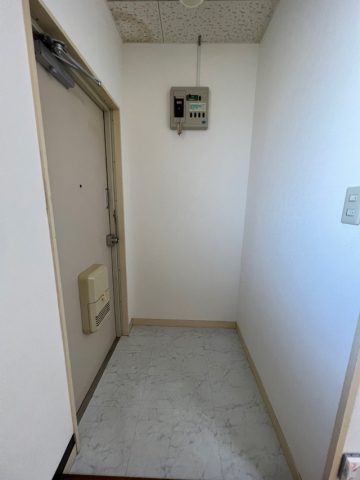 玄関　※写真は別室になります。