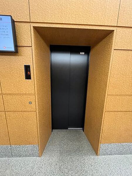 玄関　※別部屋参考写真