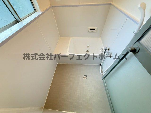 バス・シャワールーム　ゆったり過ごせるお風呂です