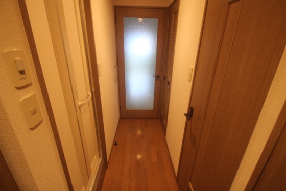 玄関　※別室の写真です