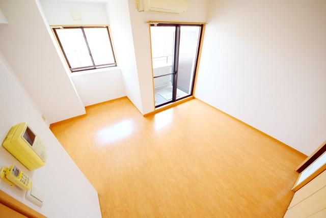 居室・リビング　★★明るいリビング★★