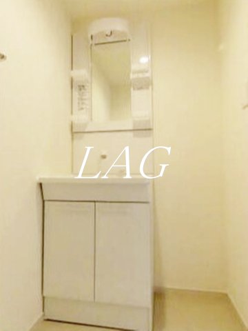 洗面設備　独立洗面台です。