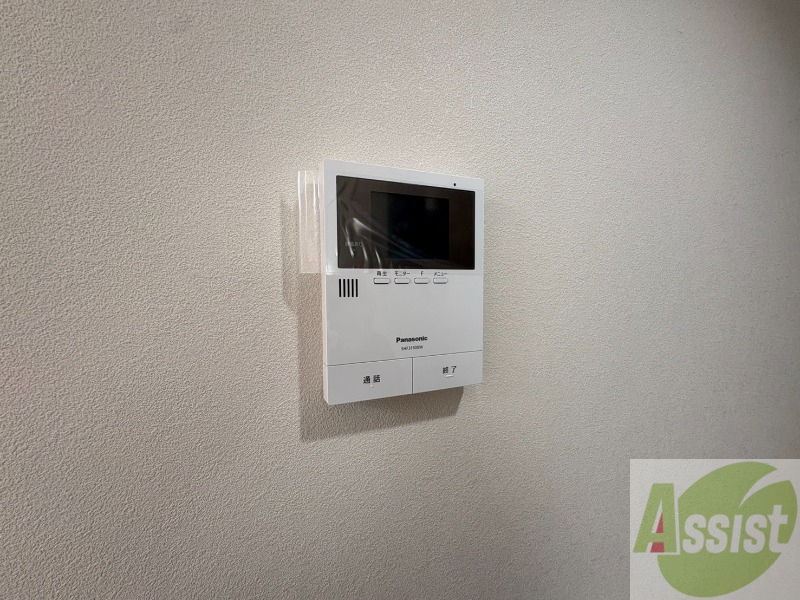 セキュリティ　ＴＶモニター付インターホンです。来客者の顔が見えるので安心！