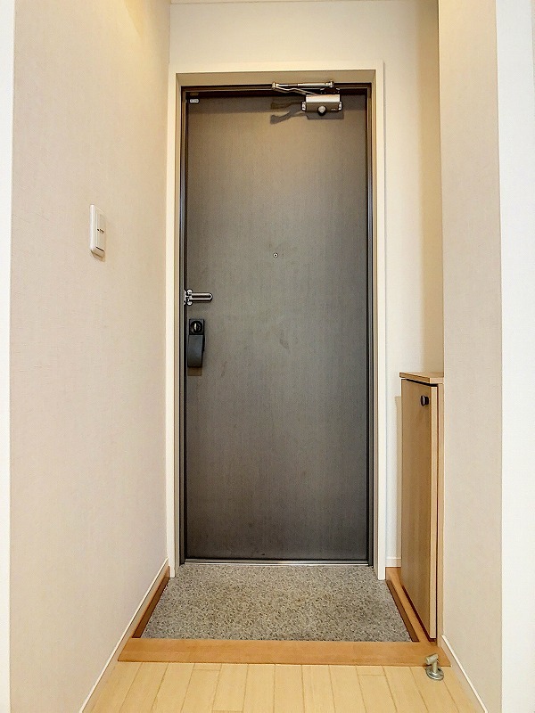 玄関　参考写真