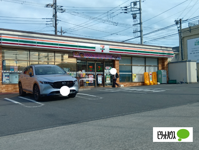 コンビニ　セブンイレブン横浜上永谷駅前店（コンビニ）まで531m