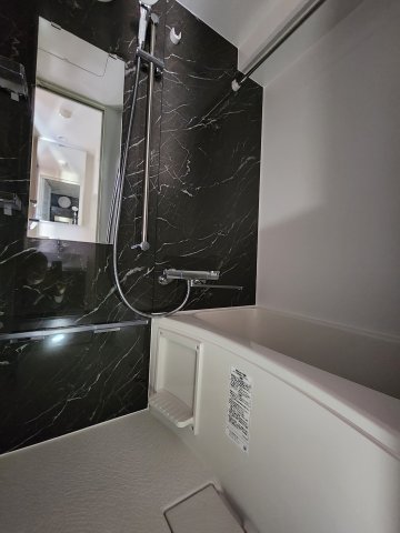 バス・シャワールーム　AZEST関内