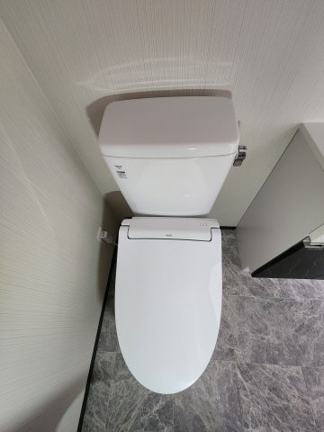 トイレ　AZEST関内