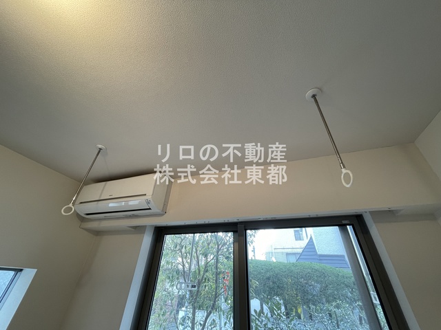 その他設備　室内物干し用金具付！雨の日や梅雨の時期に役立ちます！