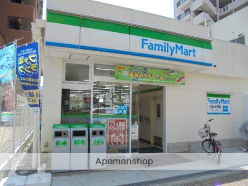 コンビニ　ファミリーマート（コンビニ）まで82m