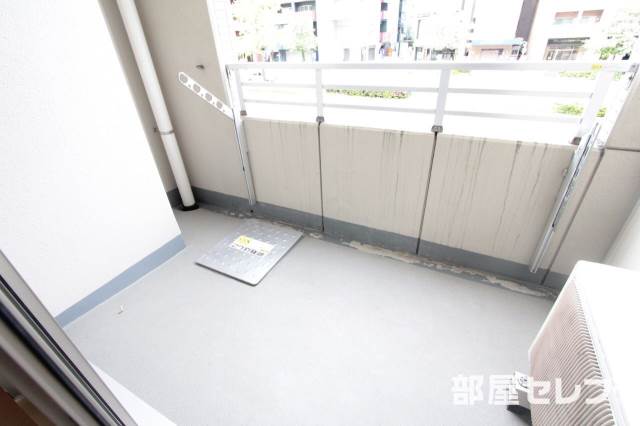 バルコニー　バルコニーはこちらです