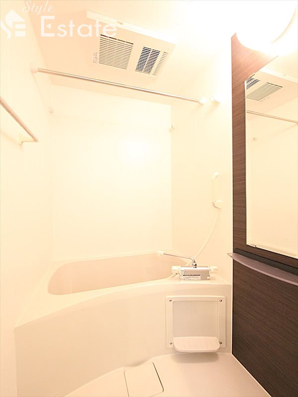 バス・シャワールーム　バスルーム