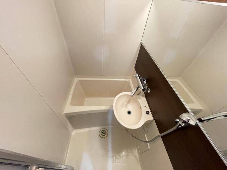 バス・シャワールーム　浴室