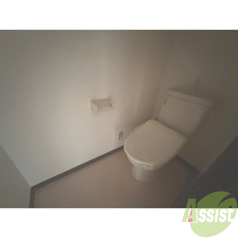 トイレ　キレイなお手洗いで安心してご利用頂けます。