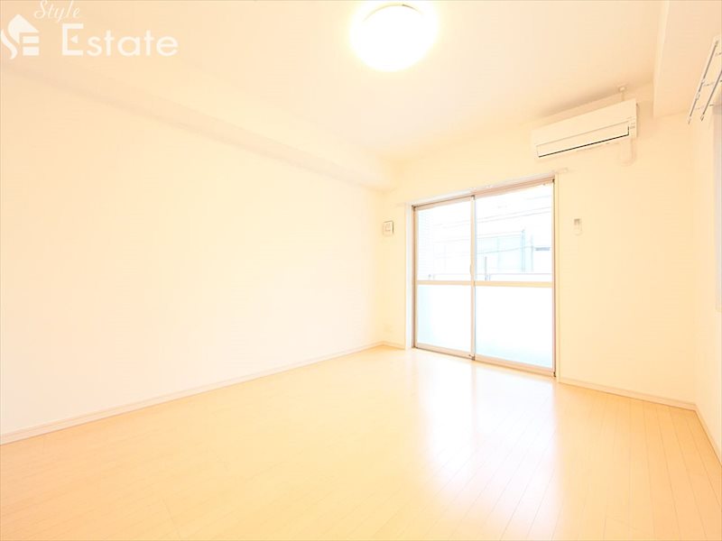 居室・リビング　内装