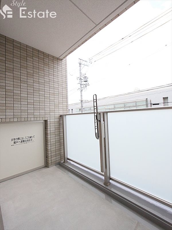 バルコニー　バルコニー