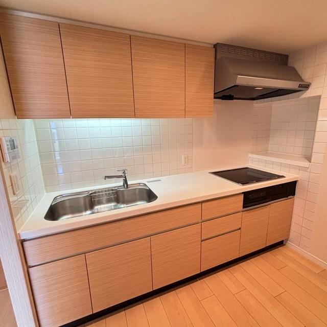 キッチン　※写真は同タイプ住戸です。