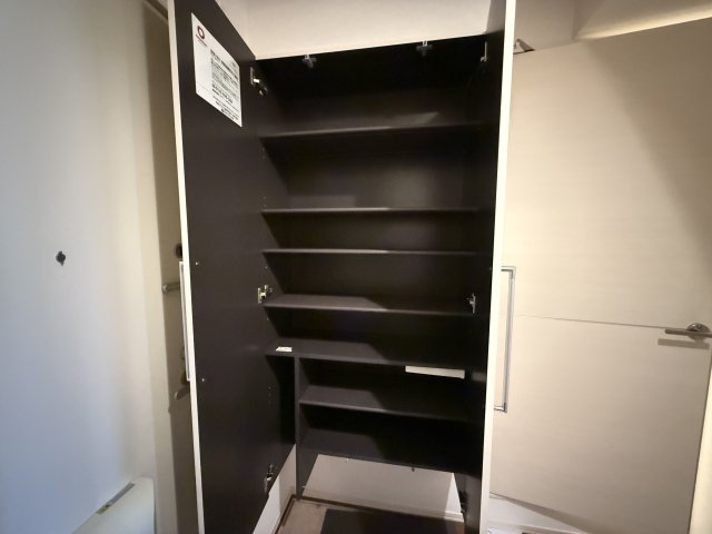 洗面設備　シャンプードレッサー付き洗面台