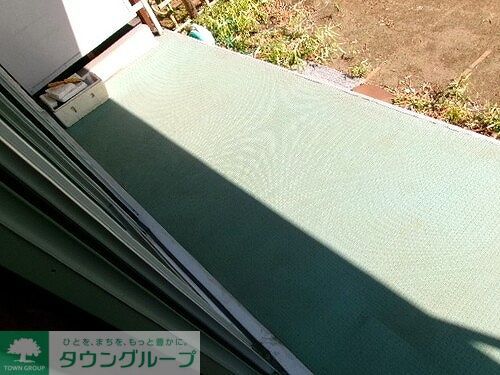 バルコニー　テラス