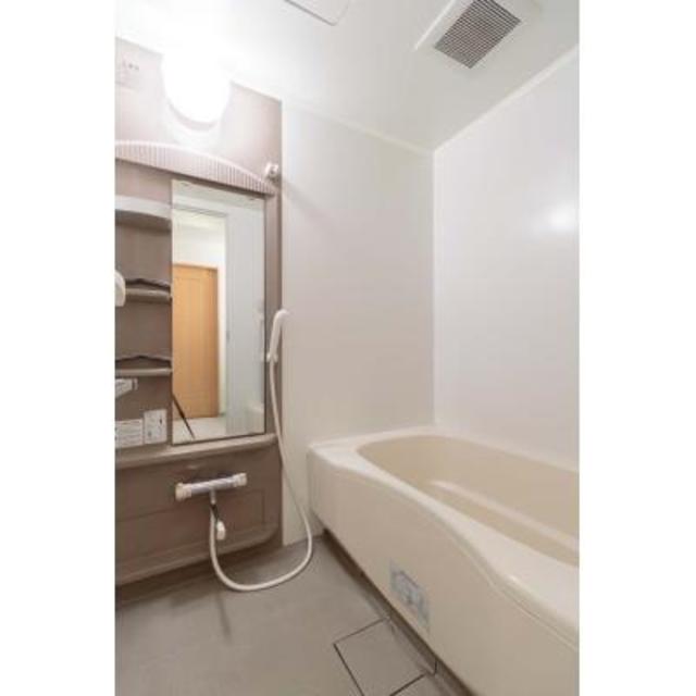 バス・シャワールーム　※写真は同タイプ住戸です。