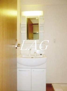 洗面設備　独立洗面台です。