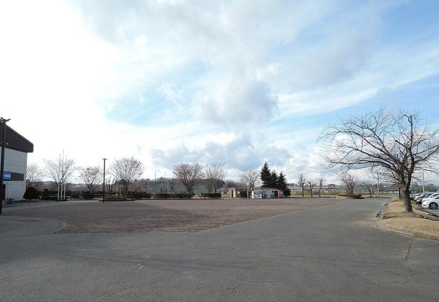 公園　新井田公園（公園）まで750m