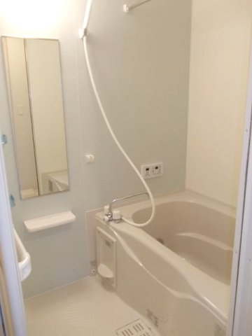 バス・シャワールーム　ゆったり過ごせるお風呂です