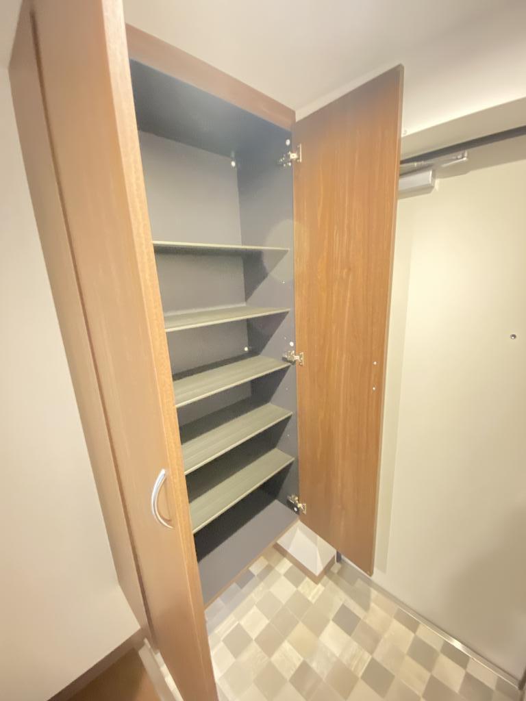 その他設備　シューズクローゼット付きです。