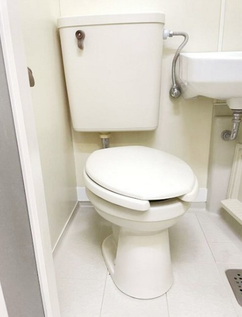 トイレ　別部屋同仕様タイプ