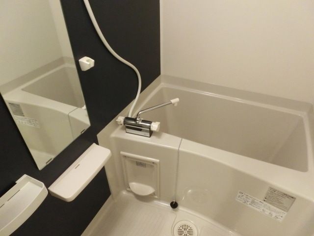 バス・シャワールーム　バスルーム