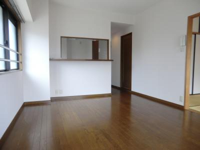 居室・リビング　リビング　別号数参考写真